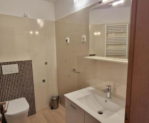 Propriété spacieuse avec 16 chambres, deux piscines et un court de tennis - pic 14