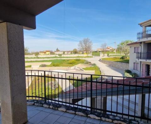 Propriété spacieuse avec 16 chambres, deux piscines et un court de tennis - pic 29