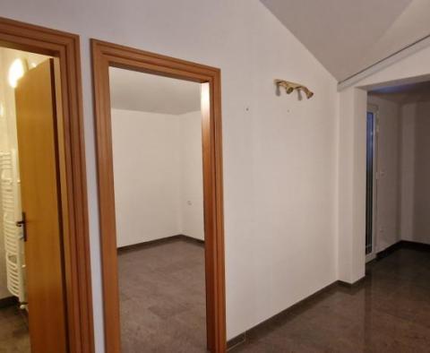 Propriété spacieuse avec 16 chambres, deux piscines et un court de tennis - pic 122