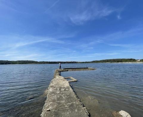Medulin környéki Pomerben tengerparti villa eladó 2154 nm-en. földből - pic 33