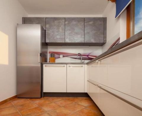Property with swimming pool and garage in Banjole - pic 16
