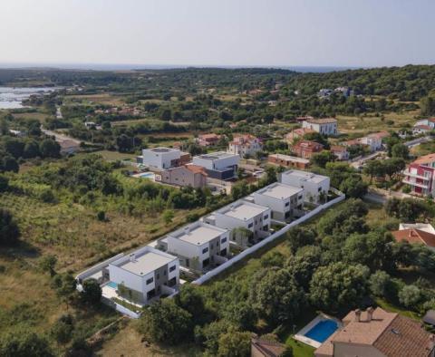 Land plot with project of 10 villas in Liznjan close to the sea - pic 4
