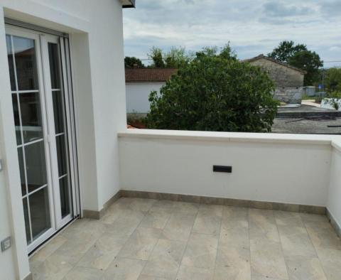 Wunderschöne neue Villa mit Swimmingpool in Poreč - foto 7