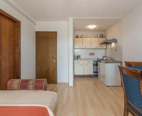 Bright apart-house for sale in Poreč with sea views - pic 16