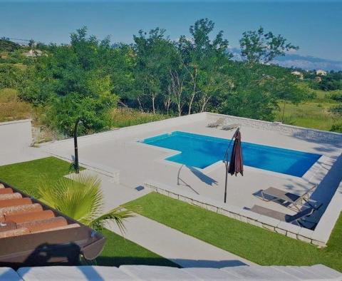 Appart-hôtel de luxe de 7 unités à Lopar, île de Rab, à 600 mètres de la mer - pic 2