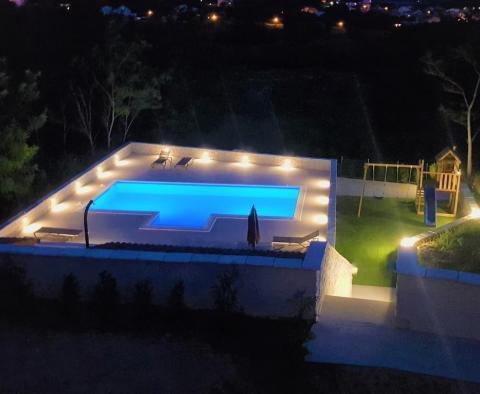 Appart-hôtel de luxe de 7 unités à Lopar, île de Rab, à 600 mètres de la mer - pic 3
