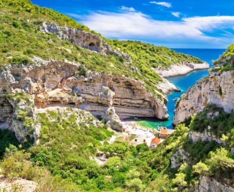 Exceptional modern villa by the sea on Vis island! - pic 27