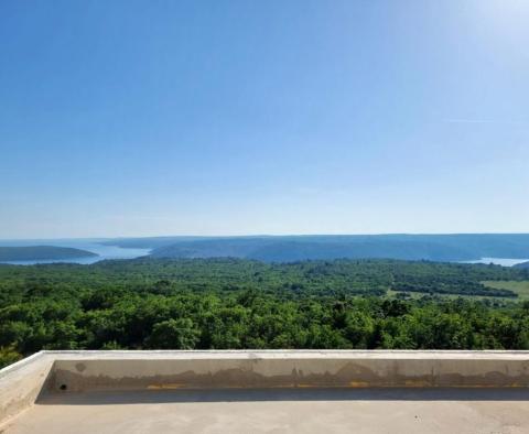 Modern jellegű, panorámás tengerre néző ingatlan Rabac környékén - pic 2