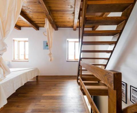 Jedinečná nemovitost s nádherným výhledem na moře na Bolu na ostrově Brač - pic 14