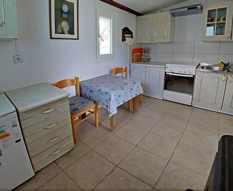 Zwei Häuser und Baugrundstück von 3222 qm. zu verkaufen in Marcana - foto 9