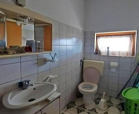 Zwei Häuser und Baugrundstück von 3222 qm. zu verkaufen in Marcana - foto 13