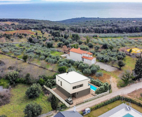 Villa neuve avec piscine et vue mer à Marcana près de Pula - pic 2