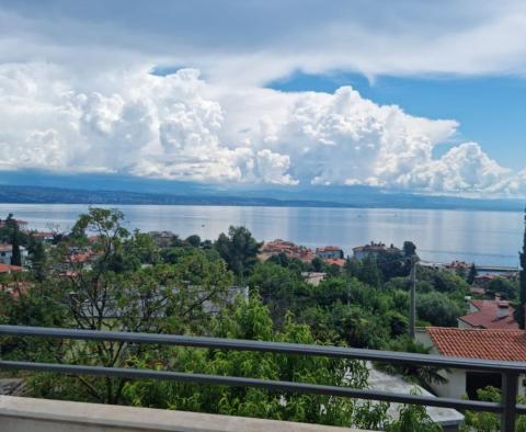 Apart-Haus in Lovran, 200 Meter vom Meer entfernt - foto 2