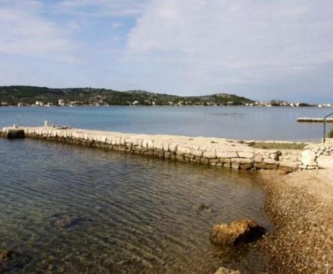 Manoir unique au bord de l'eau dans la région de Sibenik avec accès à la jetée et à la plage - pic 7