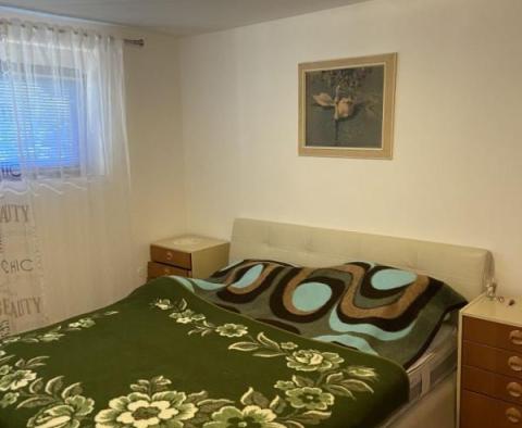 Przestronna nieruchomość na sprzedaż w Lovran, zaledwie 500 metrów od morza. - pic 30