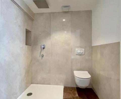 Exceptional 1st line apartment for sale - pic 14