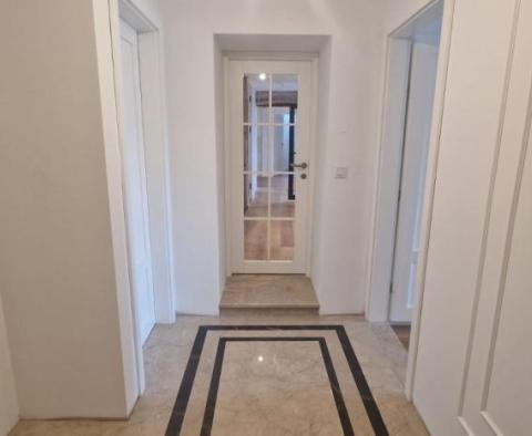 Exceptional 1st line apartment for sale - pic 21