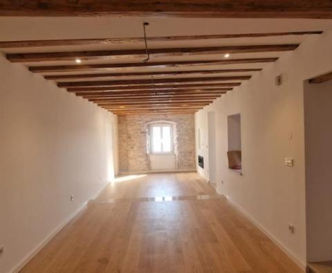 Exceptional 1st line apartment for sale - pic 24