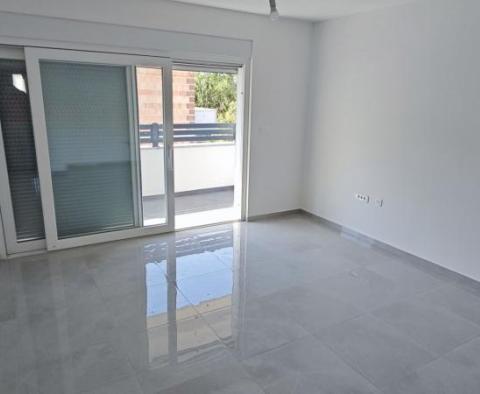 Új apartman Crikvenicában, 3 hálószobával - pic 4