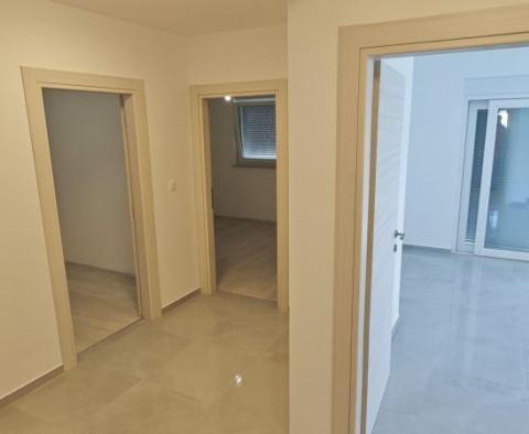 Új apartman Crikvenicában, 3 hálószobával - pic 8