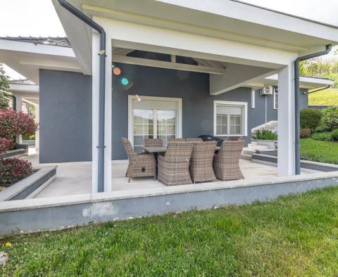 Záhřeb, Jelekovići, krásná vila 303,5 m2 na pozemku 1786 m2, na prodej - pic 7