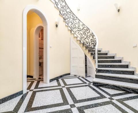 Семейная вилла 450 м2 с бассейном в Загребе, Ремете - фото 12