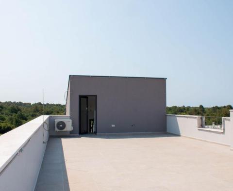 Apartment with roof terrace in Poreč - pic 5