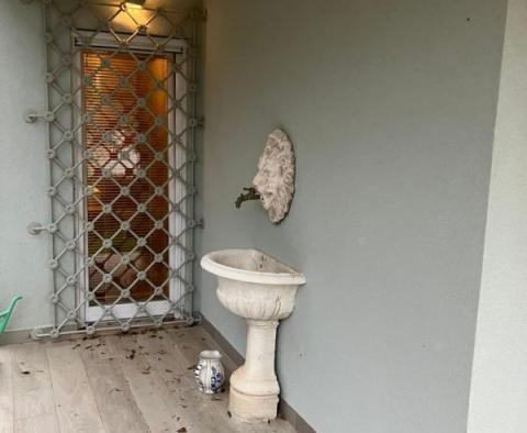 Maison jumelée joliment décorée dans un excellent emplacement à Rovinj à 400 mètres de la mer - pic 22