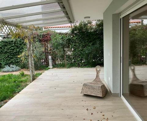 Maison jumelée joliment décorée dans un excellent emplacement à Rovinj à 400 mètres de la mer - pic 26