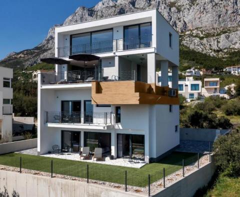 Světlá nová vila ve Veliko Brdo, Makarska, s úžasným výhledem na moře - pic 3