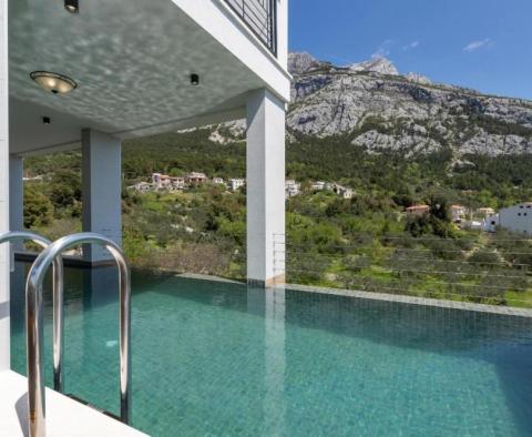 Světlá nová vila ve Veliko Brdo, Makarska, s úžasným výhledem na moře - pic 21