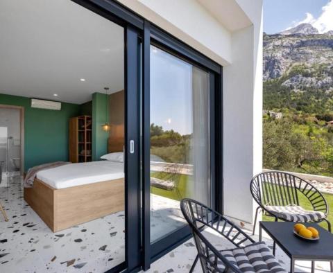 Světlá nová vila ve Veliko Brdo, Makarska, s úžasným výhledem na moře - pic 22
