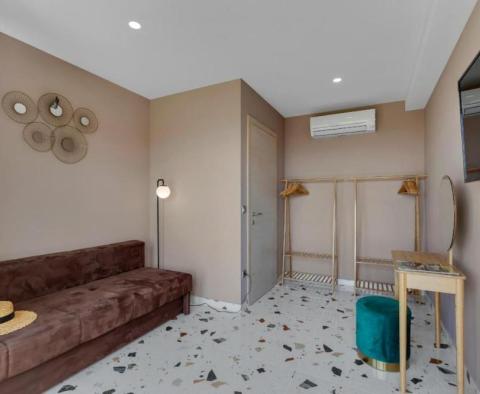 Světlá nová vila ve Veliko Brdo, Makarska, s úžasným výhledem na moře - pic 41