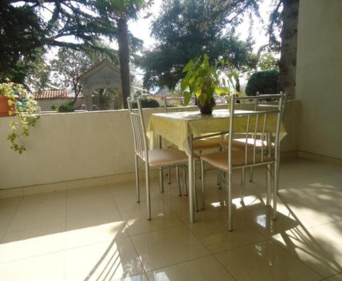 Dom z 6 apartamentami w Novi Vinodolski, 250 metrów od morza - pic 12