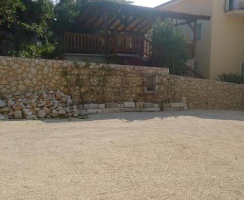 Dom z 6 apartamentami w Novi Vinodolski, 250 metrów od morza - pic 16