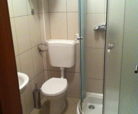 Dom z 6 apartamentami w Novi Vinodolski, 250 metrów od morza - pic 20