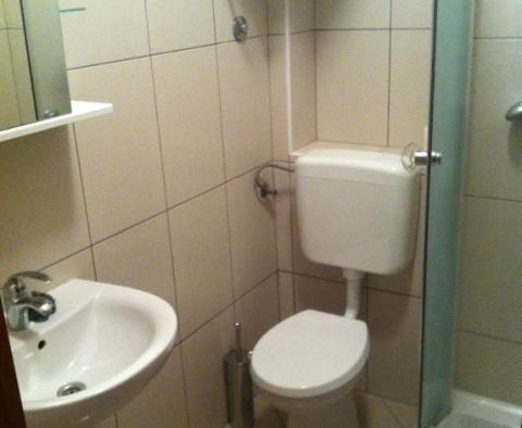 Dom z 6 apartamentami w Novi Vinodolski, 250 metrów od morza - pic 21