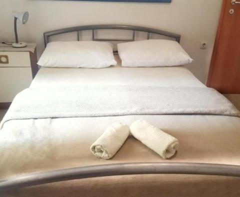 Dom z 6 apartamentami w Novi Vinodolski, 250 metrów od morza - pic 29