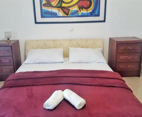 Dom z 6 apartamentami w Novi Vinodolski, 250 metrów od morza - pic 32