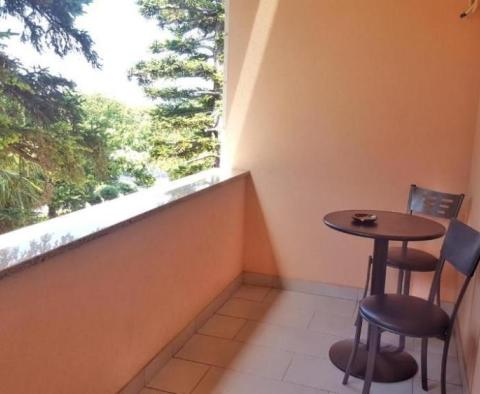 Dom z 6 apartamentami w Novi Vinodolski, 250 metrów od morza - pic 41