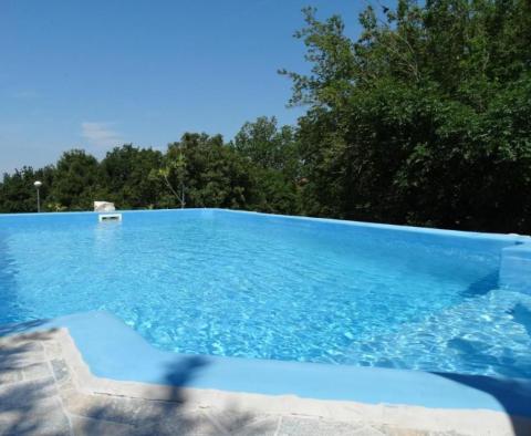Krásný červený dům s panoramatickým výhledem na moře v Crikvenici - pic 2