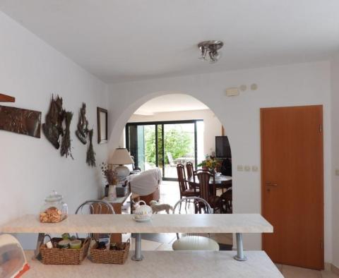 Maison dans la verdure à Dobrinj, île de Krk - pic 44