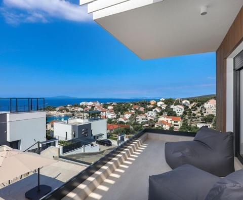 An exceptional modern villa with a swimming pool on Pag island, Novalja area - pic 23