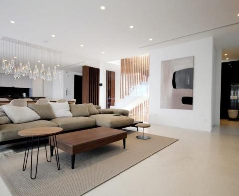 Luxury villa in a top location near Split, with sea views - pic 13