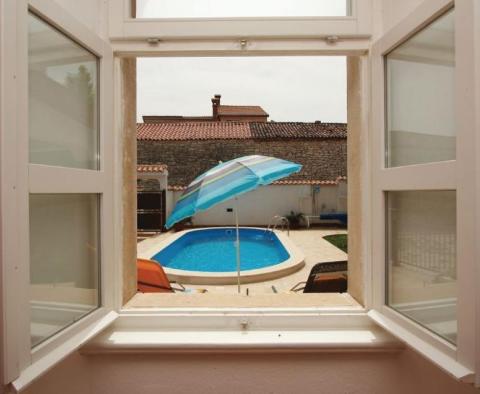 Villa en pierre rénovée avec piscine à Marcana - pic 10
