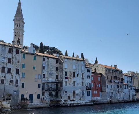 L'un des meilleurs emplacements de Rovinj propose un nouvel appartement moderne à seulement 200 mètres de la mer - pic 17