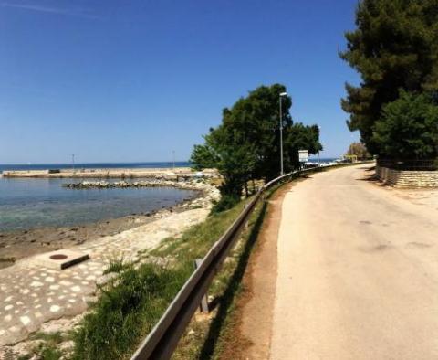 Rewelacyjny nowy ośrodek 5***** w rejonie Umag 100 metrów od plaży oferuje willę z basenem  - pic 16