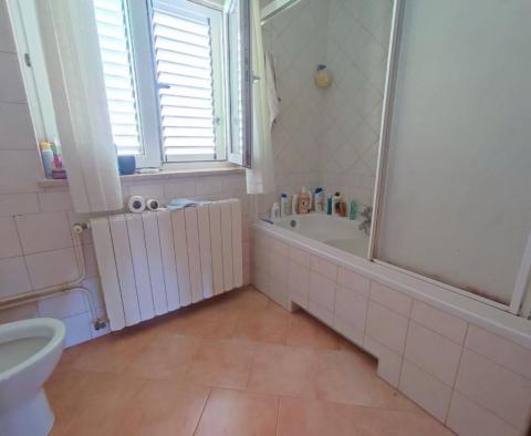 Immeuble avec vue mer à Fazana, à 500 mètres de la mer - pic 24