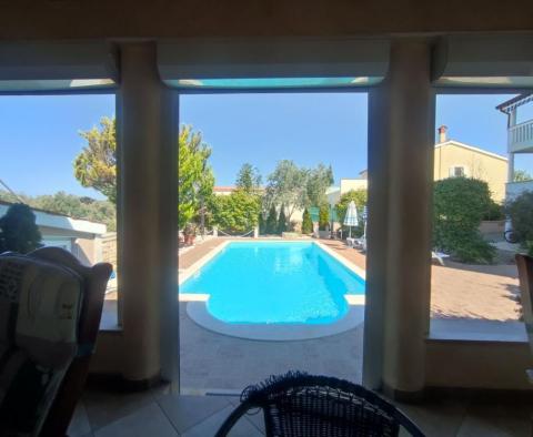 Immeuble avec vue mer à Fazana, à 500 mètres de la mer - pic 37