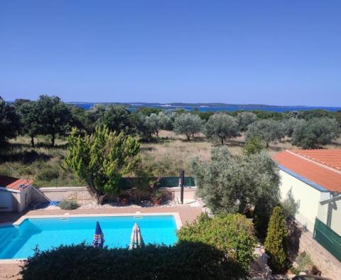 Immeuble avec vue mer à Fazana, à 500 mètres de la mer - pic 65